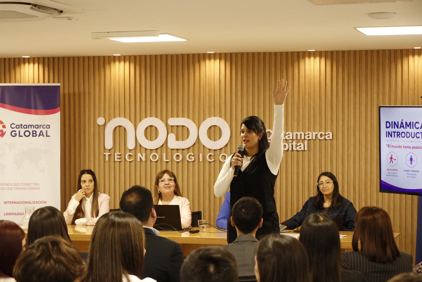 Actividad introductoria durante el lanzamiento del programa.